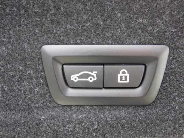 ３シリーズ ３２０ｉ　Ｍスポーツ　後期モデル　１９ＡＷ　ＬＥＤヘッドライト　全周囲カメラ　前車追従システム　電動テールゲート　純正ナビ　純正バックカメラ　純正ＥＴＣ　禁煙車　２年保証（16枚目）