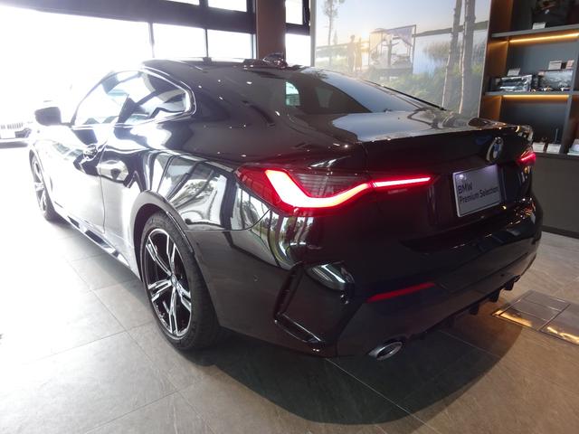 ４シリーズ ４２０ｉクーペ　Ｍスポーツ　コンフォートパッケージ　ガラスサンルーフ　１８ＡＷ　全周囲カメラ　前車追従システム　純正ナビゲーション　純正ＥＴＣ　ＬＥＤヘッドライト　ワンオーナー　禁煙車　２年保証（8枚目）