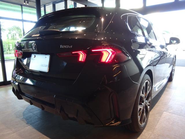 １シリーズ １２０ｄ　Ｍスポーツ　テクノロジーパッケージ　１８ＡＷ　全周囲カメラ　前車追従システム　純正ナビゲーション　純正ＥＴＣ　ＬＥＤヘッドライト　ワンオーナー　禁煙車　２年保証（6枚目）