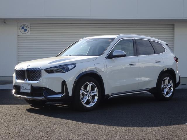 ｉＸ１ ｘＤｒｉｖｅ　３０　ｘライン　レンタカーアップ　１８ＡＷ　黒革　シートヒーター　前車追従システム　全周囲カメラ　純正ナビゲーション　純正ＥＴＣ　ＬＥＤヘッドライト　電動テールゲート　禁煙車　２年保証（2枚目）