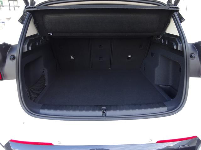 ｉＸ１ ｘＤｒｉｖｅ　３０　ｘライン　レンタカーアップ　１８ＡＷ　黒革　シートヒーター　前車追従システム　全周囲カメラ　純正ナビゲーション　純正ＥＴＣ　ＬＥＤヘッドライト　電動テールゲート　禁煙車　２年保証（17枚目）