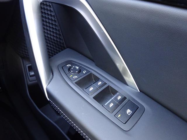 ｉＸ１ ｘＤｒｉｖｅ　３０　ｘライン　レンタカーアップ　１８ＡＷ　黒革　シートヒーター　前車追従システム　全周囲カメラ　純正ナビゲーション　純正ＥＴＣ　ＬＥＤヘッドライト　電動テールゲート　禁煙車　２年保証（36枚目）