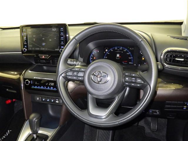 ヤリスクロス Z 衝突被害軽減システム メモリーナビ バックカメラ ETC ミュージックプレイヤー接続可 電動シート オートクルーズコントロール LEDヘッドランプ スマートキー キーレス 4WD(8枚目)