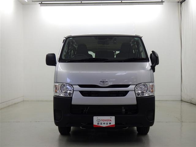 ハイエースバン ＤＸ　衝突被害軽減システム　メモリーナビ　フルセグ　バックカメラ　ＥＴＣ　ドラレコ　ＣＤ　ミュージックプレイヤー接続可　ＤＶＤ再生　ＬＥＤヘッドランプ　乗車定員６人　キーレス　ディーゼル　ワンオーナー（2枚目）