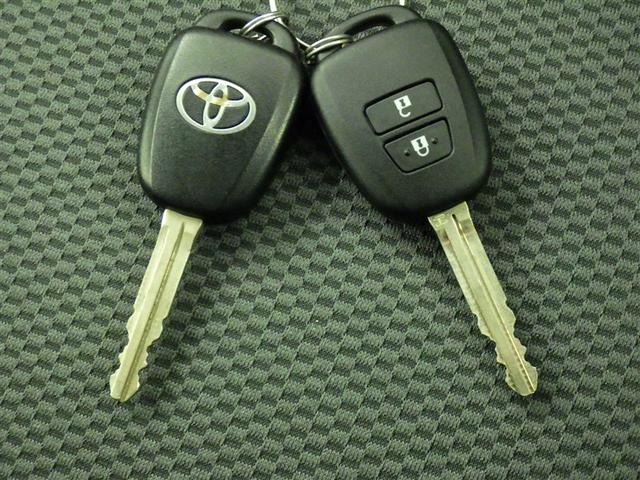 ハイエースバン ＤＸ　衝突被害軽減システム　メモリーナビ　フルセグ　バックカメラ　ＥＴＣ　ドラレコ　ＣＤ　ミュージックプレイヤー接続可　ＤＶＤ再生　ＬＥＤヘッドランプ　乗車定員６人　キーレス　ディーゼル　ワンオーナー（19枚目）