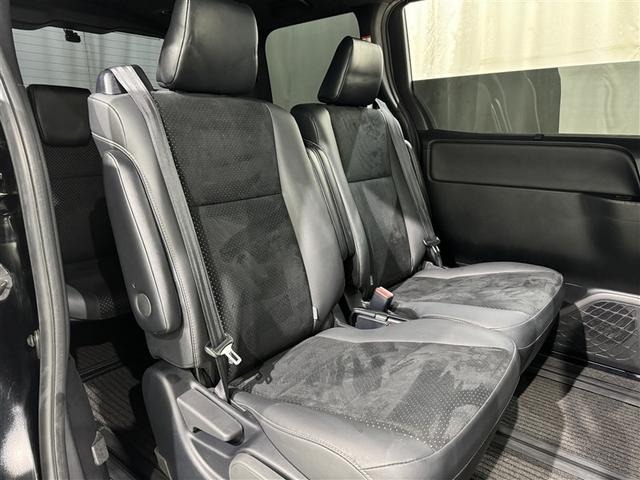 ヴォクシー ハイブリッドＺＳ　煌ＩＩＩ　衝突被害軽減システム　メモリーナビ　フルセグ　バックカメラ　ＥＴＣ　ドラレコ　ＣＤ　ミュージックプレイヤー接続可　ＤＶＤ再生　後席モニター　オートクルーズコントロール　ＬＥＤヘッドランプ　乗車定員７人（29枚目）