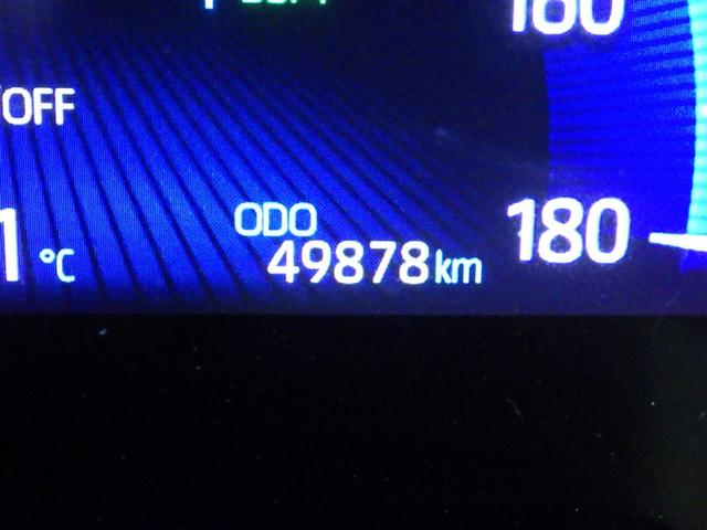 カローラクロス ハイブリッド Z 衝突被害軽減システム メモリーナビ フルセグ バックカメラ ETC ドラレコ ミュージックプレイヤー接続可 電動シート ハーフレザー オートクルーズコントロール LEDヘッドランプ スマートキー(24枚目)