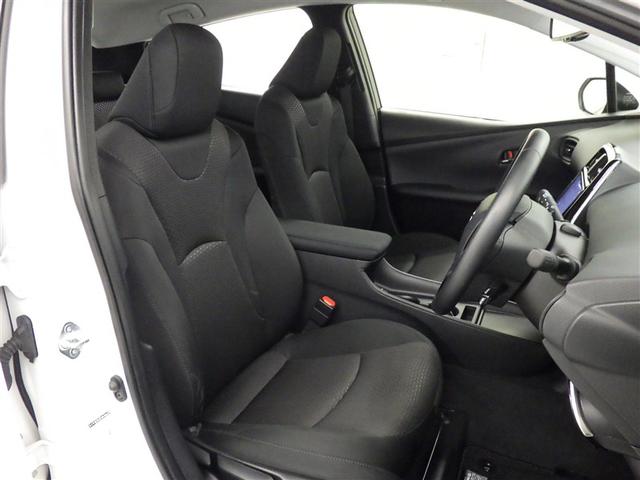 プリウス ＳセーフティプラスＩＩ　衝突被害軽減システム　メモリーナビ　フルセグ　バックカメラ　ＥＴＣ　ドラレコ　ＣＤ　オートクルーズコントロール　ＬＥＤヘッドランプ　スマートキー　キーレス　ハイブリッド（29枚目）