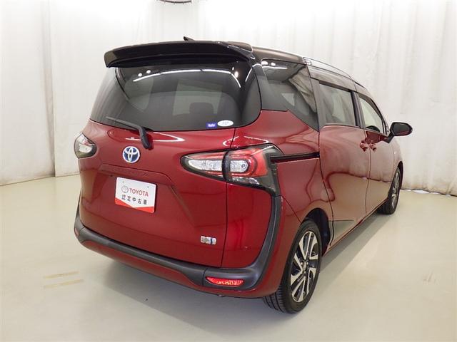 シエンタ ハイブリッドＧ　クエロ　衝突被害軽減システム　メモリーナビ　フルセグ　バックカメラ　ＥＴＣ　ドラレコ　ＣＤ　ＤＶＤ再生　オートクルーズコントロール　ＬＥＤヘッドランプ　両側電動スライド　乗車定員７人　３列シート　スマートキー（6枚目）