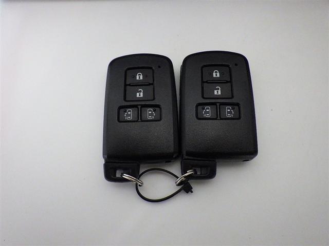 シエンタ ハイブリッドＧ　クエロ　衝突被害軽減システム　メモリーナビ　フルセグ　バックカメラ　ＥＴＣ　ドラレコ　ＣＤ　ＤＶＤ再生　オートクルーズコントロール　ＬＥＤヘッドランプ　両側電動スライド　乗車定員７人　３列シート　スマートキー（25枚目）