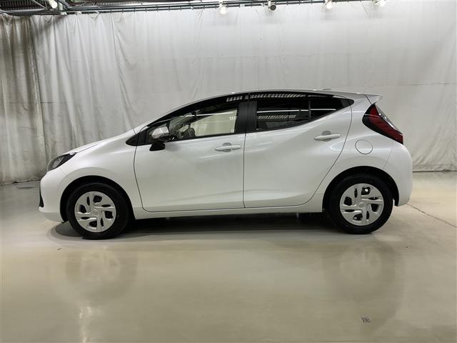 アクア Ｘ　衝突被害軽減システム　バックカメラ　ＥＴＣ　ドラレコ　ミュージックプレイヤー接続可　オートクルーズコントロール　ＬＥＤヘッドランプ　スマートキー　キーレス　ハイブリッド（4枚目）