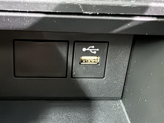 アクア Ｘ　衝突被害軽減システム　バックカメラ　ＥＴＣ　ドラレコ　ミュージックプレイヤー接続可　オートクルーズコントロール　ＬＥＤヘッドランプ　スマートキー　キーレス　ハイブリッド（15枚目）