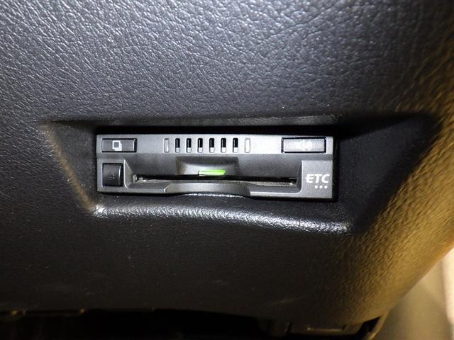 シエンタ ファンベースＧ　衝突被害軽減システム　メモリーナビ　フルセグ　バックカメラ　ＥＴＣ　ドラレコ　ＣＤ　ＤＶＤ再生　ＬＥＤヘッドランプ　両側電動スライド　スマートキー　キーレス　アイドリングストップ（16枚目）