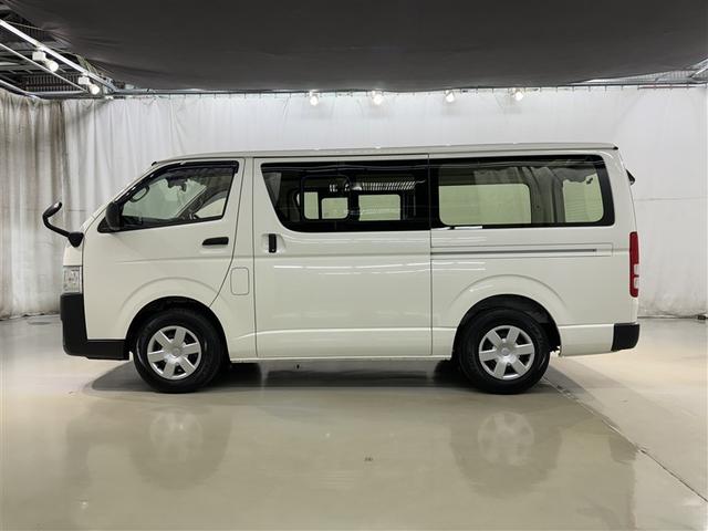 ハイエースバン ロングDX 衝突被害軽減システム メモリーナビ フルセグ バックカメラ ETC ドラレコ CD ミュージックプレイヤー接続可 DVD再生 LEDヘッドランプ 乗車定員6人 キーレス ワンオーナー(3枚目)