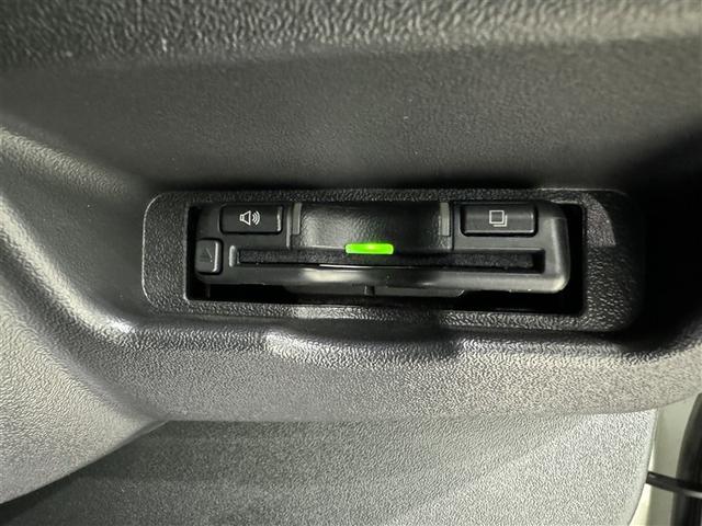 ハイエースバン ロングDX 衝突被害軽減システム メモリーナビ フルセグ バックカメラ ETC ドラレコ CD ミュージックプレイヤー接続可 DVD再生 LEDヘッドランプ 乗車定員6人 キーレス ワンオーナー(12枚目)