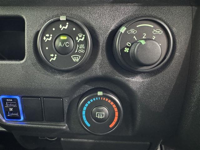 ハイエースバン ロングDX 衝突被害軽減システム メモリーナビ フルセグ バックカメラ ETC ドラレコ CD ミュージックプレイヤー接続可 DVD再生 LEDヘッドランプ 乗車定員6人 キーレス ワンオーナー(13枚目)