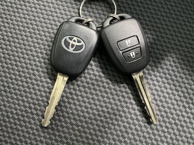 ハイエースバン ロングDX 衝突被害軽減システム メモリーナビ フルセグ バックカメラ ETC ドラレコ CD ミュージックプレイヤー接続可 DVD再生 LEDヘッドランプ 乗車定員6人 キーレス ワンオーナー(25枚目)