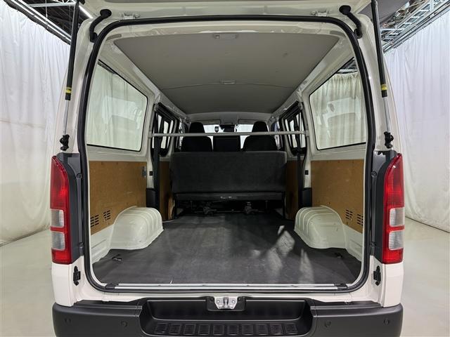 ハイエースバン ロングDX 衝突被害軽減システム メモリーナビ フルセグ バックカメラ ETC ドラレコ CD ミュージックプレイヤー接続可 DVD再生 LEDヘッドランプ 乗車定員6人 キーレス ワンオーナー(28枚目)