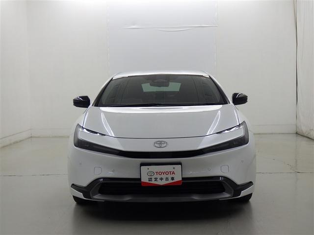 プリウス Ｚ　衝突被害軽減システム　メモリーナビ　フルセグ　バックカメラ　ＥＴＣ　ドラレコ　ミュージックプレイヤー接続可　電動シート　オートクルーズコントロール　ＬＥＤヘッドランプ　スマートキー　キーレス　４ＷＤ（4枚目）