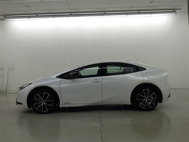 プリウス Ｚ　衝突被害軽減システム　メモリーナビ　フルセグ　バックカメラ　ＥＴＣ　ドラレコ　ミュージックプレイヤー接続可　電動シート　オートクルーズコントロール　ＬＥＤヘッドランプ　スマートキー　キーレス　４ＷＤ（5枚目）