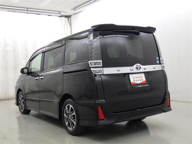 ヴォクシー ＺＳ　煌ＩＩ　衝突被害軽減システム　メモリーナビ　フルセグ　バックカメラ　ＥＴＣ　ドラレコ　ＣＤ　ミュージックプレイヤー接続可　ＤＶＤ再生　後席モニター　オートクルーズコントロール　ＬＥＤヘッドランプ　乗車定員７人（5枚目）