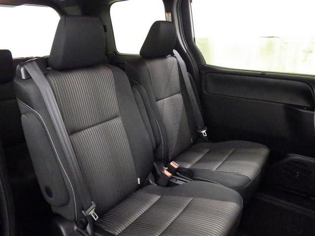 ヴォクシー ＺＳ　煌ＩＩ　衝突被害軽減システム　メモリーナビ　フルセグ　バックカメラ　ＥＴＣ　ドラレコ　ＣＤ　ミュージックプレイヤー接続可　ＤＶＤ再生　後席モニター　オートクルーズコントロール　ＬＥＤヘッドランプ　乗車定員７人（28枚目）