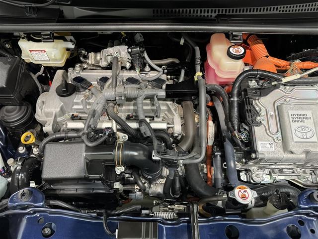 ヴィッツ ハイブリッドＦ　セーフティーエディションＩＩ　衝突被害軽減システム　メモリーナビ　ワンセグ　バックカメラ　ドラレコ　ＣＤ　ミュージックプレイヤー接続可　スマートキー　キーレス　ハイブリッド（29枚目）