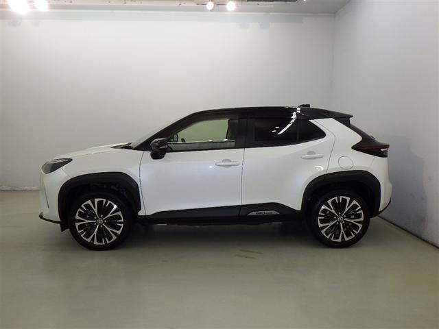 ヤリスクロス ハイブリッドZ 衝突被害軽減システム メモリーナビ フルセグ バックカメラ ETC ドラレコ ミュージックプレイヤー接続可 電動シート ハーフレザー オートクルーズコントロール LEDヘッドランプ スマートキー(5枚目)