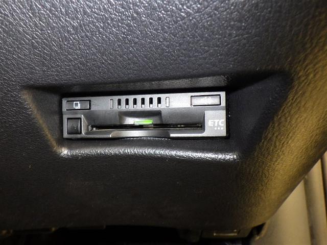 シエンタ ファンベースＧ　衝突被害軽減システム　メモリーナビ　フルセグ　バックカメラ　ＥＴＣ　ＣＤ　ＤＶＤ再生　両側電動スライド　スマートキー　キーレス　アイドリングストップ（18枚目）