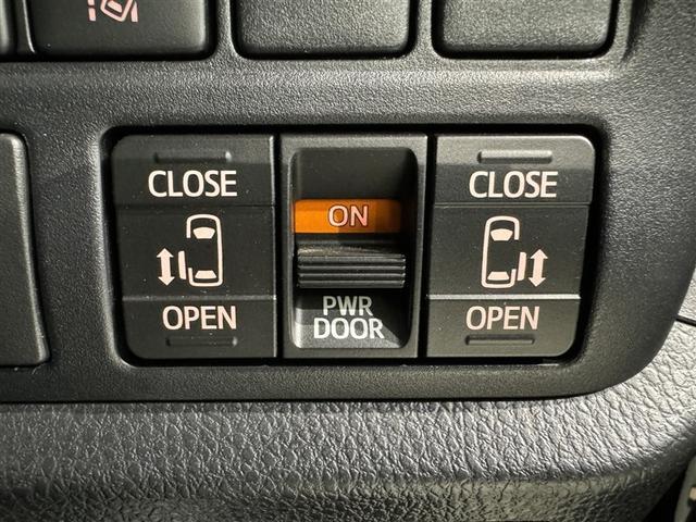 ヴォクシー ＺＳ　煌ＩＩＩ　衝突被害軽減システム　メモリーナビ　フルセグ　バックカメラ　ＥＴＣ　ドラレコ　ＣＤ　ミュージックプレイヤー接続可　ＤＶＤ再生　後席モニター　オートクルーズコントロール　ＬＥＤヘッドランプ　乗車定員７人（17枚目）