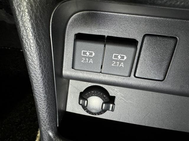 ヴォクシー ＺＳ　煌ＩＩＩ　衝突被害軽減システム　メモリーナビ　フルセグ　バックカメラ　ＥＴＣ　ドラレコ　ＣＤ　ミュージックプレイヤー接続可　ＤＶＤ再生　後席モニター　オートクルーズコントロール　ＬＥＤヘッドランプ　乗車定員７人（19枚目）