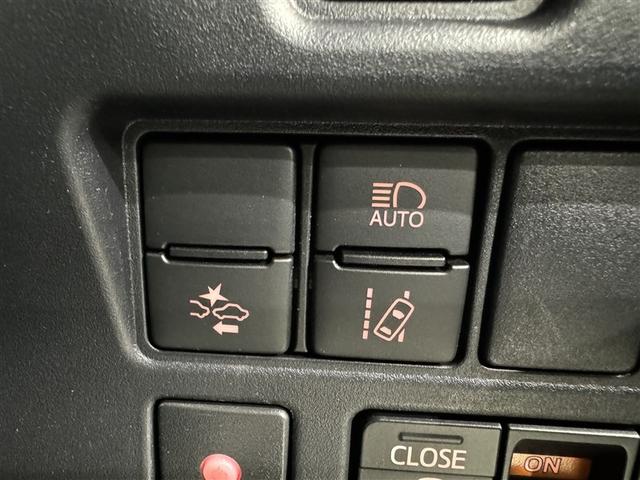 ヴォクシー ＺＳ　煌ＩＩＩ　衝突被害軽減システム　メモリーナビ　フルセグ　バックカメラ　ＥＴＣ　ドラレコ　ＣＤ　ミュージックプレイヤー接続可　ＤＶＤ再生　後席モニター　オートクルーズコントロール　ＬＥＤヘッドランプ　乗車定員７人（22枚目）