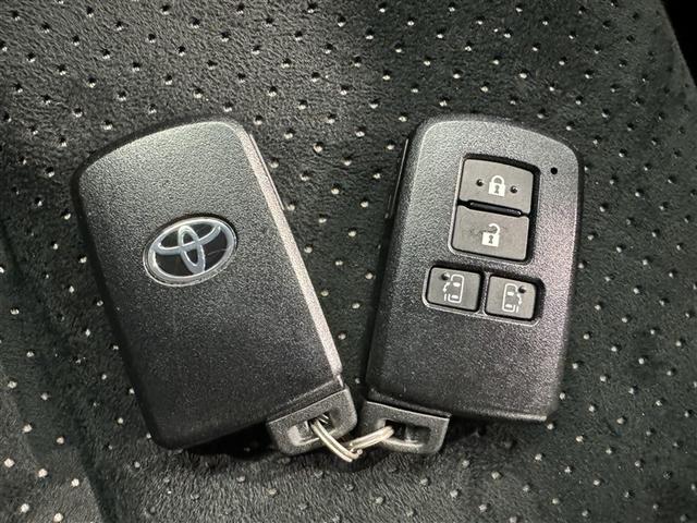 ヴォクシー ＺＳ　煌ＩＩＩ　衝突被害軽減システム　メモリーナビ　フルセグ　バックカメラ　ＥＴＣ　ドラレコ　ＣＤ　ミュージックプレイヤー接続可　ＤＶＤ再生　後席モニター　オートクルーズコントロール　ＬＥＤヘッドランプ　乗車定員７人（28枚目）