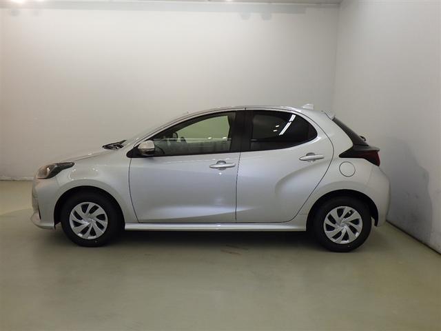 ヤリス Ｘ　衝突被害軽減システム　メモリーナビ　バックカメラ　ＥＴＣ　ドラレコ　ミュージックプレイヤー接続可　スマートキー　キーレス（5枚目）