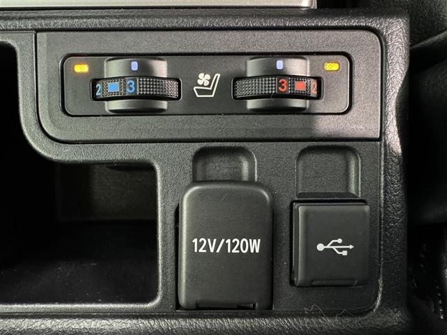 ランドクルーザープラド ＴＸ　Ｌパッケージ　衝突被害軽減システム　メモリーナビ　バックカメラ　ＥＴＣ　ドラレコ　ＣＤ　ミュージックプレイヤー接続可　ＤＶＤ再生　サンルーフ　電動シート　オートクルーズコントロール　ＬＥＤヘッドランプ　乗車定員７人（19枚目）