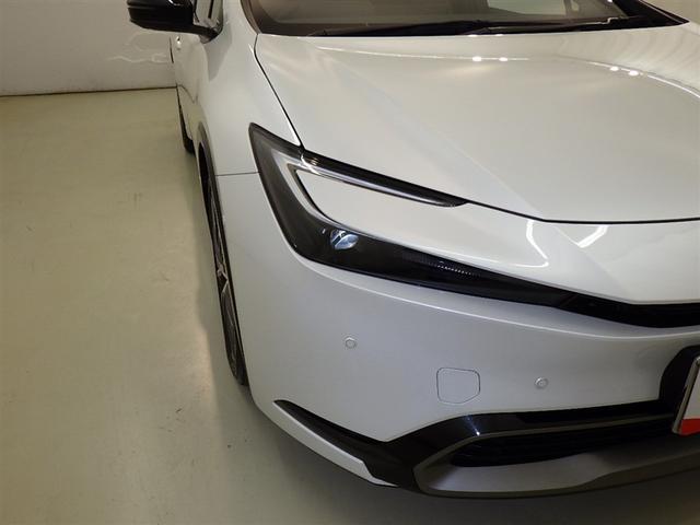 プリウス Ｚ　衝突被害軽減システム　フルセグ　バックカメラ　ＥＴＣ　ドラレコ　ミュージックプレイヤー接続可　電動シート　オートクルーズコントロール　ＬＥＤヘッドランプ　スマートキー　キーレス　ハイブリッド（8枚目）