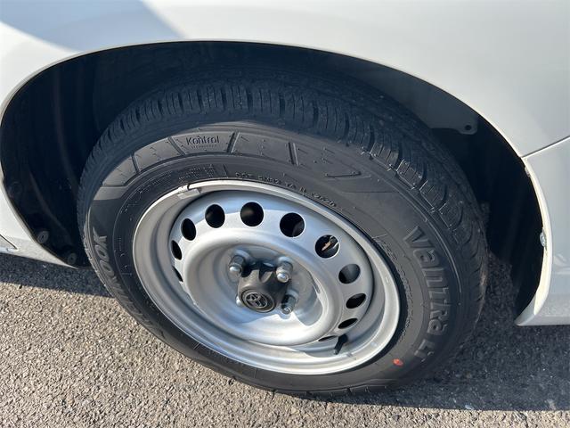 プロボックス ＧＬ　ＥＴＣ　バックカメラ　ナビ　レーンアシスト　衝突被害軽減システム　オートマチックハイビーム　オートライト　キーレスエントリー　アイドリングストップ　電動格納ミラー　ＣＶＴ　ＥＳＣ　ＣＤ　ＵＳＢ（12枚目）