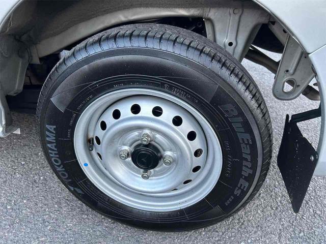 スクラム ＰＣ　ワンオーナー　軽バン　ＭＴ　衝突被害軽減システム　クリアランスソナー　レーンアシスト　ＥＴＣ　ナビ　ＴＶ　バックカメラ　両側スライドドア　キーレスエントリー　電動格納ミラー　オートライト　ＥＳＣ（29枚目）