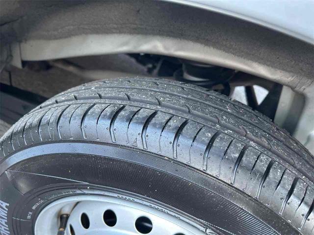 スクラム ＰＣ　ワンオーナー　軽バン　ＭＴ　衝突被害軽減システム　クリアランスソナー　レーンアシスト　ＥＴＣ　ナビ　ＴＶ　バックカメラ　両側スライドドア　キーレスエントリー　電動格納ミラー　オートライト　ＥＳＣ（30枚目）