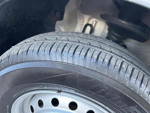 スクラム ＰＣ　ワンオーナー　軽バン　ＭＴ　衝突被害軽減システム　クリアランスソナー　レーンアシスト　ＥＴＣ　ナビ　ＴＶ　バックカメラ　両側スライドドア　キーレスエントリー　電動格納ミラー　オートライト　ＥＳＣ（35枚目）