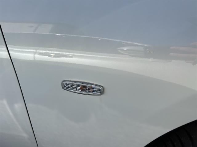 スカイライン ２５０ＧＴ　ＦＯＵＲ　純正ＴＶナビ　サイド／バックカメラ　ＥＴＣ　プッシュスタート　ハーフレザーシート　パワーシート　ＡＴ　ステアリングスイッチ　パール（15枚目）