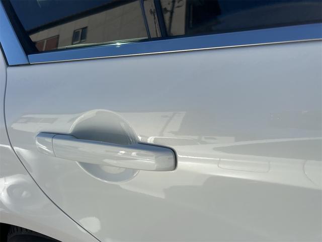 スカイライン ２５０ＧＴ　ＦＯＵＲ　純正ＴＶナビ　サイド／バックカメラ　ＥＴＣ　プッシュスタート　ハーフレザーシート　パワーシート　ＡＴ　ステアリングスイッチ　パール（19枚目）