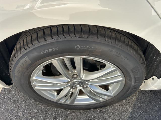 スカイライン ２５０ＧＴ　ＦＯＵＲ　純正ＴＶナビ　サイド／バックカメラ　ＥＴＣ　プッシュスタート　ハーフレザーシート　パワーシート　ＡＴ　ステアリングスイッチ　パール（20枚目）