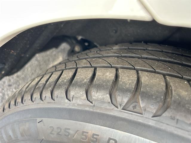 スカイライン ２５０ＧＴ　ＦＯＵＲ　純正ＴＶナビ　サイド／バックカメラ　ＥＴＣ　プッシュスタート　ハーフレザーシート　パワーシート　ＡＴ　ステアリングスイッチ　パール（21枚目）