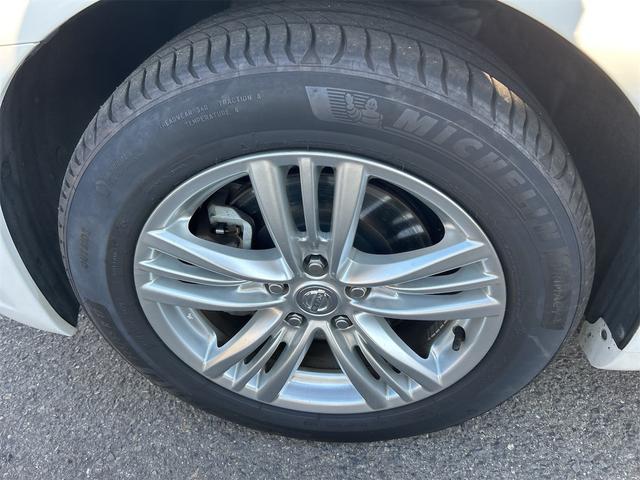 スカイライン ２５０ＧＴ　ＦＯＵＲ　純正ＴＶナビ　サイド／バックカメラ　ＥＴＣ　プッシュスタート　ハーフレザーシート　パワーシート　ＡＴ　ステアリングスイッチ　パール（36枚目）