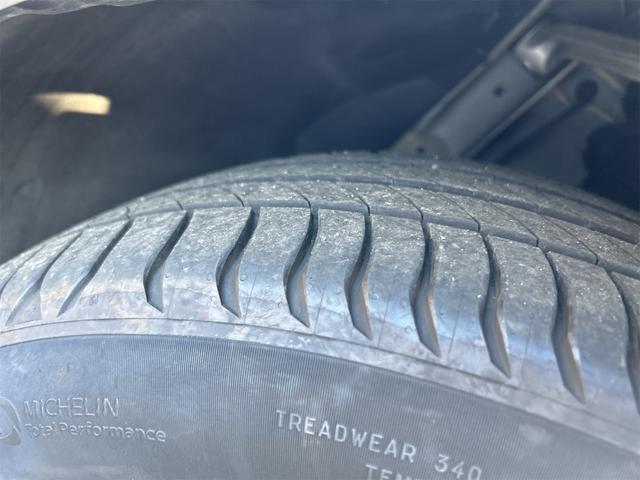 スカイライン ２５０ＧＴ　ＦＯＵＲ　純正ＴＶナビ　サイド／バックカメラ　ＥＴＣ　プッシュスタート　ハーフレザーシート　パワーシート　ＡＴ　ステアリングスイッチ　パール（37枚目）