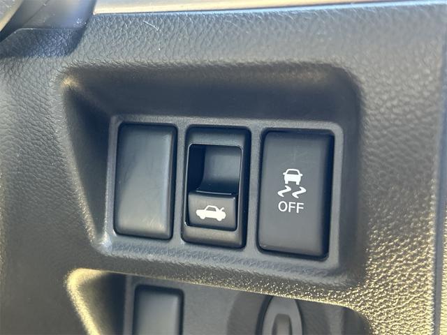 スカイライン ２５０ＧＴ　ＦＯＵＲ　純正ＴＶナビ　サイド／バックカメラ　ＥＴＣ　プッシュスタート　ハーフレザーシート　パワーシート　ＡＴ　ステアリングスイッチ　パール（59枚目）