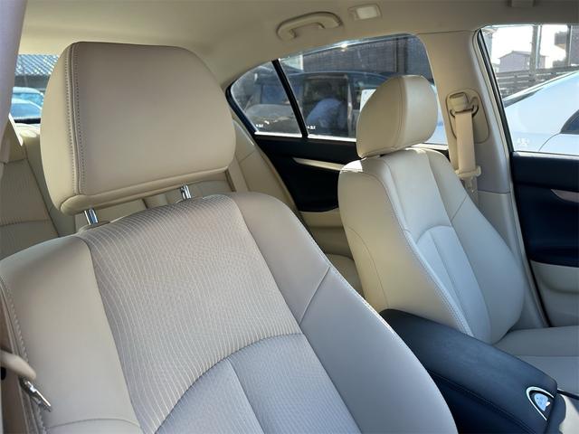 スカイライン ２５０ＧＴ　ＦＯＵＲ　純正ＴＶナビ　サイド／バックカメラ　ＥＴＣ　プッシュスタート　ハーフレザーシート　パワーシート　ＡＴ　ステアリングスイッチ　パール（63枚目）