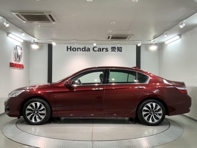 アコードハイブリッド ＬＸ　ＨｏｎｄａＳＥＮＳＩＮＧ１年保証純正ナビ　クルーズコントロール　衝突軽減ブレーキ　ドライブレコーダー　バックモニター　フルセグ　ＬＥＤライト　ワンオーナー　サイドエアバッグ　ＶＳＡ　ＤＶＤ再生　ＥＴＣ（42枚目）