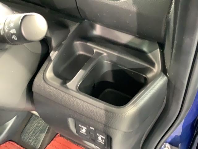 Ｎ－ＢＯＸカスタム Ｇ・Ｌターボホンダセンシング　２ト－ン１年保証ナビＢＴオ－ディオ　前後誤発進抑制　ＶＳＡ　キーレスエントリー　スマキー　ＬＥＤヘッドランプ　ＤＶＤ再生可　サイドエアバック　フルフラットシート　ターボエンジン　セキュリティアラーム（28枚目）